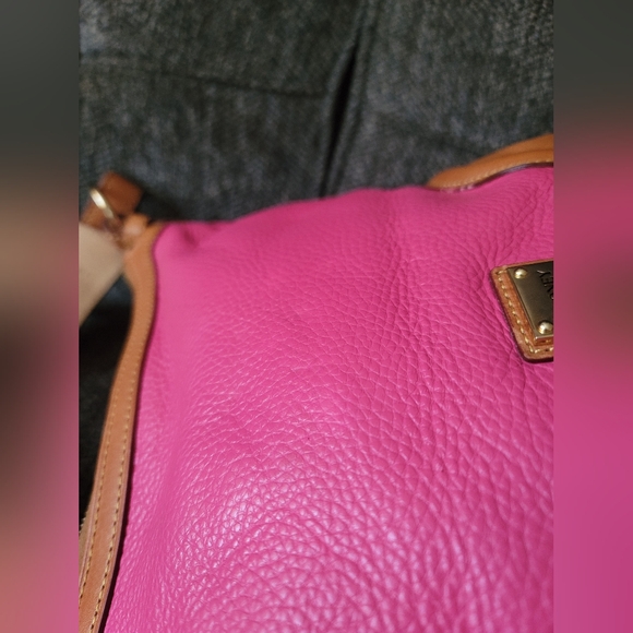 Dooney & Bourke Y2K Pebbled Leather Shoulder Bag - Picture 13 of 16